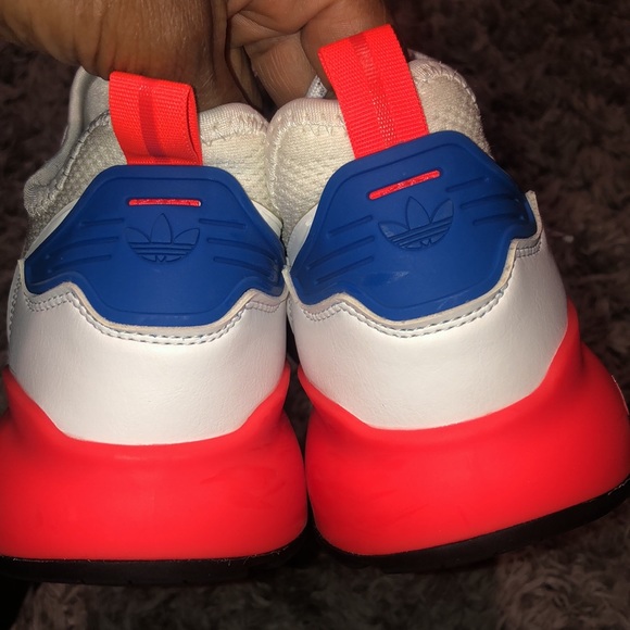 Adidas - Picture 4 of 5